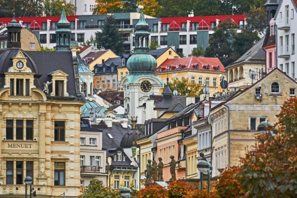Imperial Apartment In Bohemia Residence By Rentez Karlovy Vary Ngoại thất bức ảnh