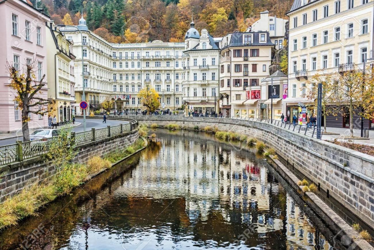 Imperial Apartment In Bohemia Residence By Rentez Karlovy Vary Ngoại thất bức ảnh