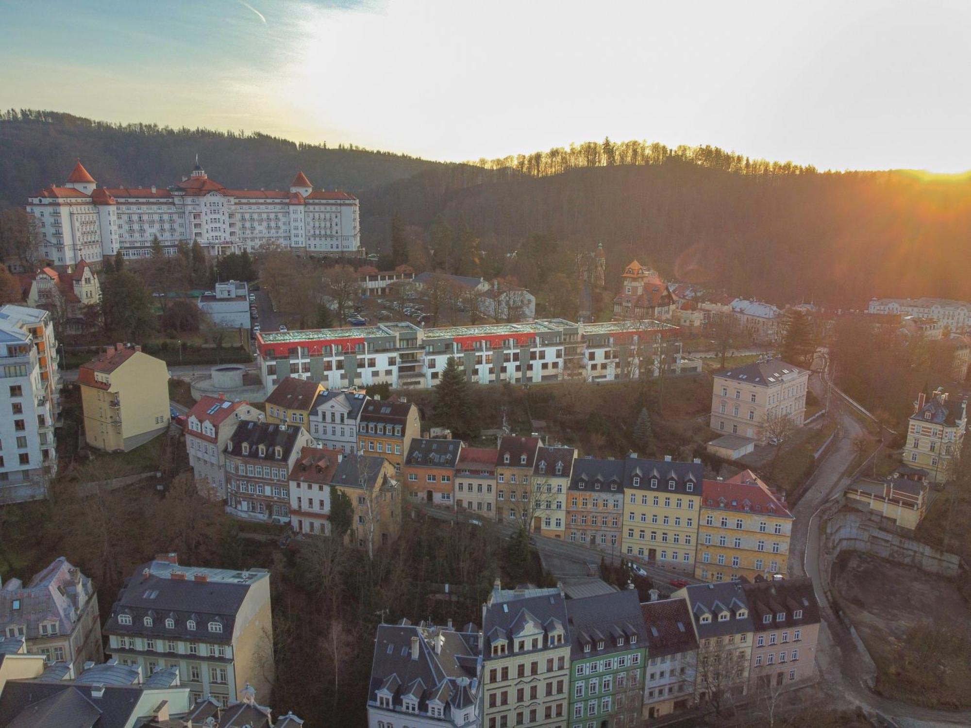 Imperial Apartment In Bohemia Residence By Rentez Karlovy Vary Ngoại thất bức ảnh