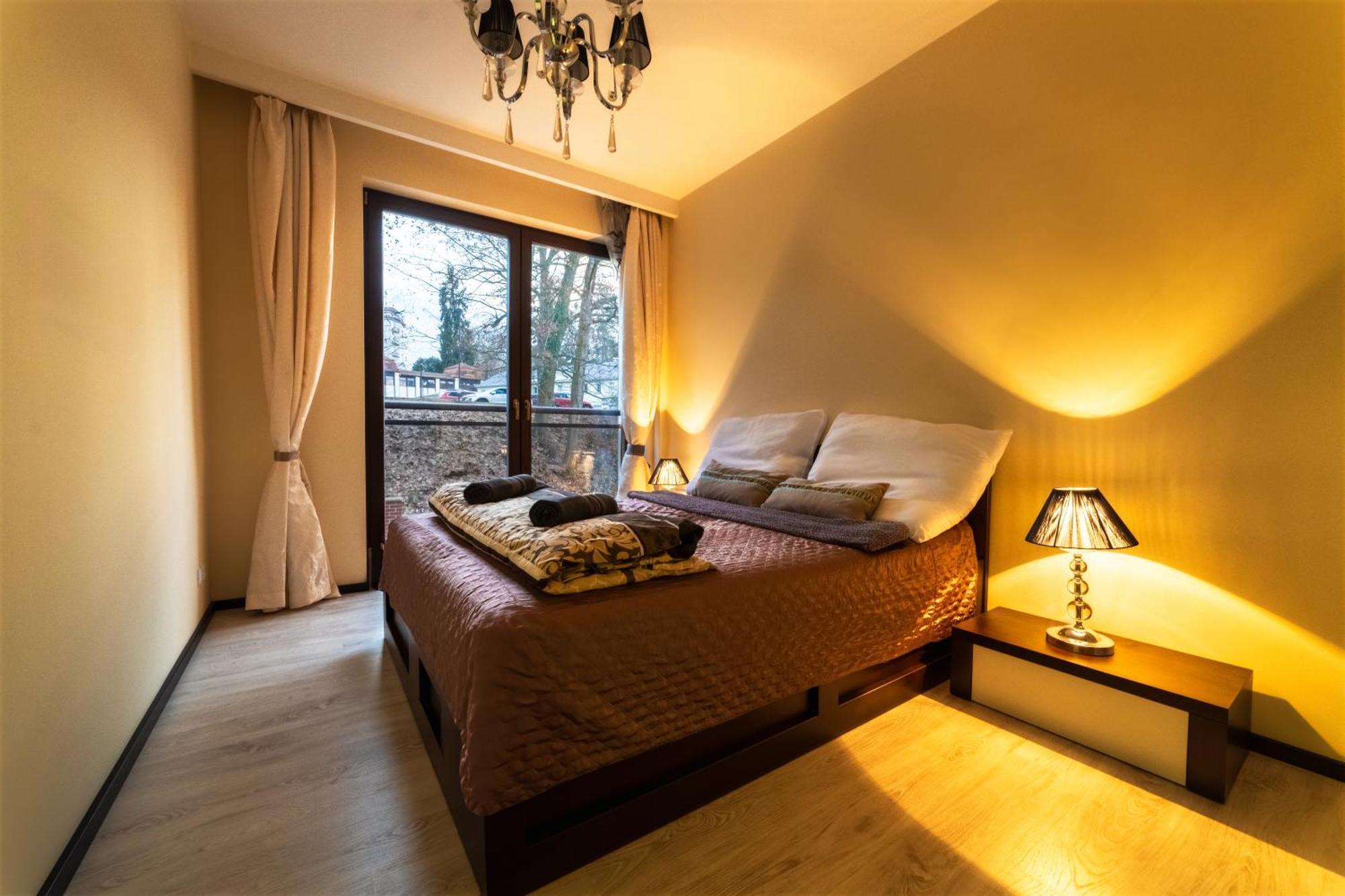 Imperial Apartment In Bohemia Residence By Rentez Karlovy Vary Ngoại thất bức ảnh